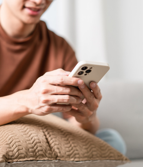 black-friday-trends-blog-mobile-shopping