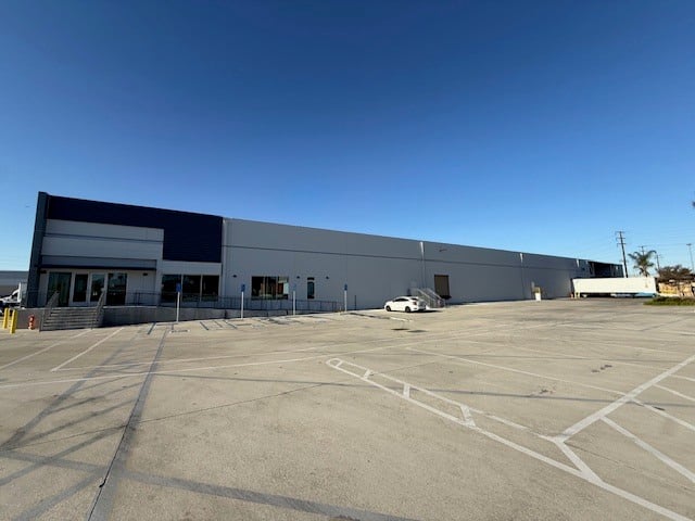 US network expanded with three new coast-to-coast locations